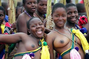 Real african femmes topless, bare
