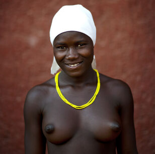 Nailing African Tribal Femmes Naked