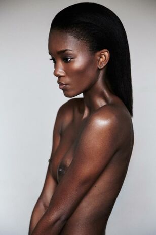 Spectacular ebony bare models -