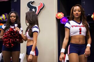 Texans' cheerleaders expose