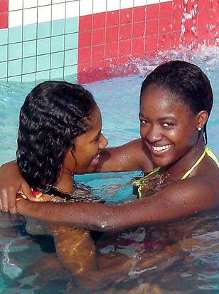 2 virgin Africans in the pool